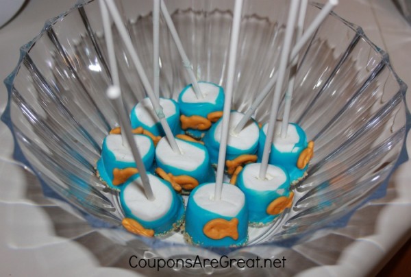 goldfish-marshmallow-pops