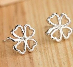 silver shamrock earrings